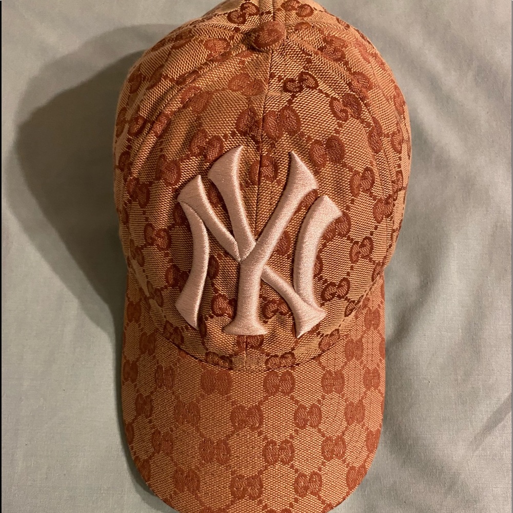 Gucci Men’s Hat Yankees Logo